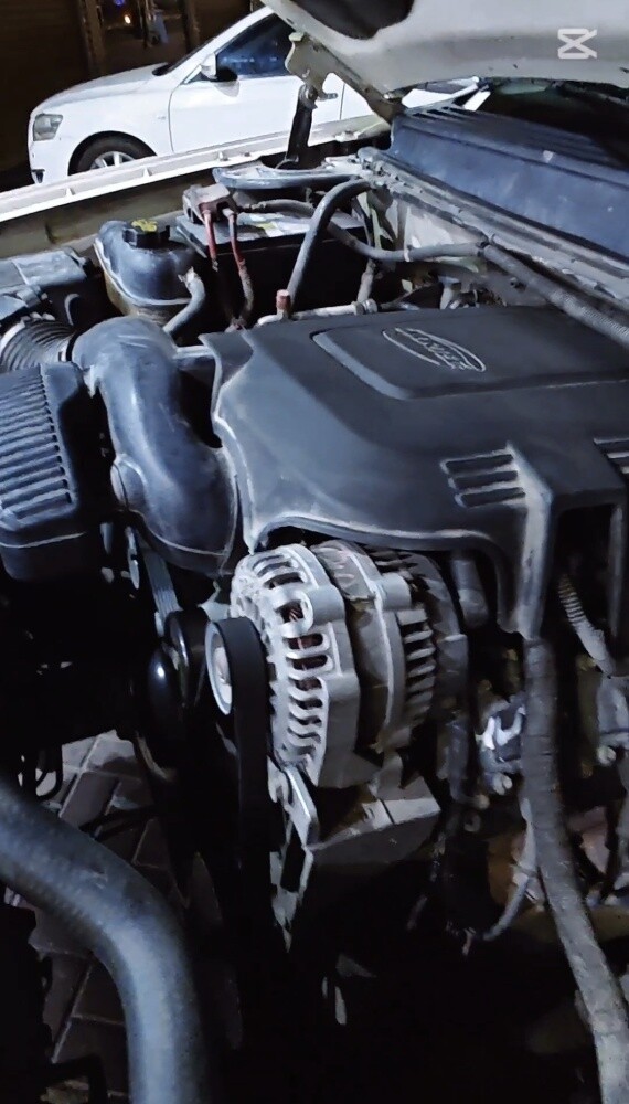 Cadillac Escalade 2011 - 20