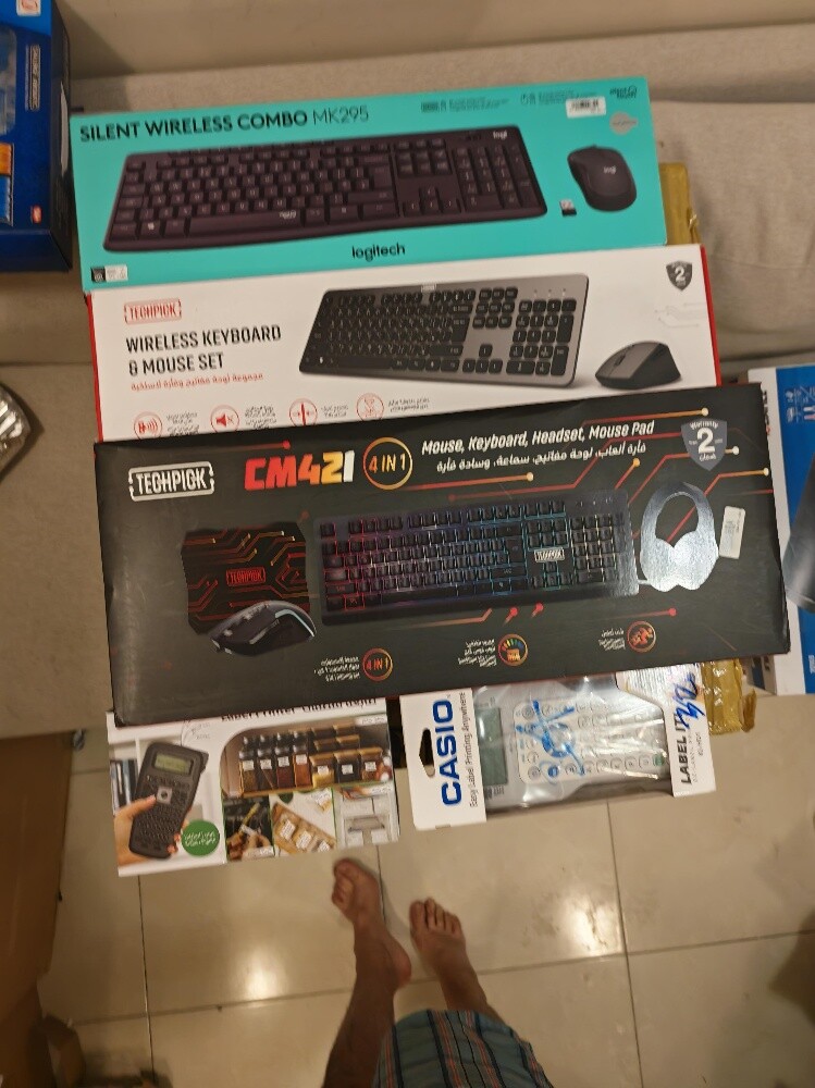 Various electronic items and gaming - 7