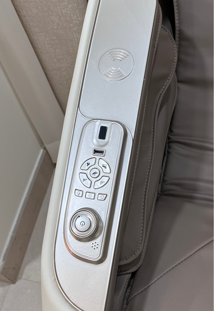 Massage Chair New - 4
