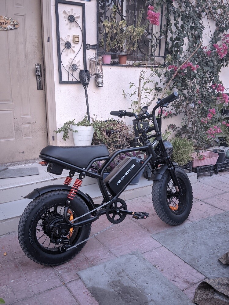 LIKE NEW! Windhorse V8 Mini E-Bike - 3