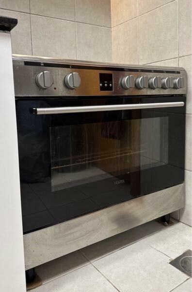 Vestel 5 burners electric cooker - 1
