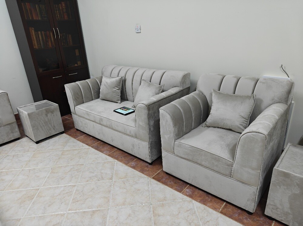 طقم كنب جديد جاهز للبيع - 4