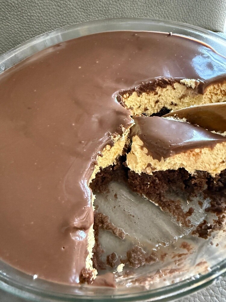 creamy chocolate and cream dessert - 3