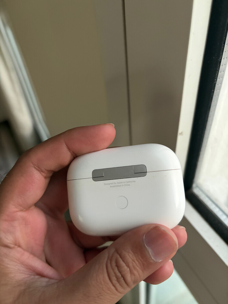 Orignal apple AirPods Pro 1 - 2
