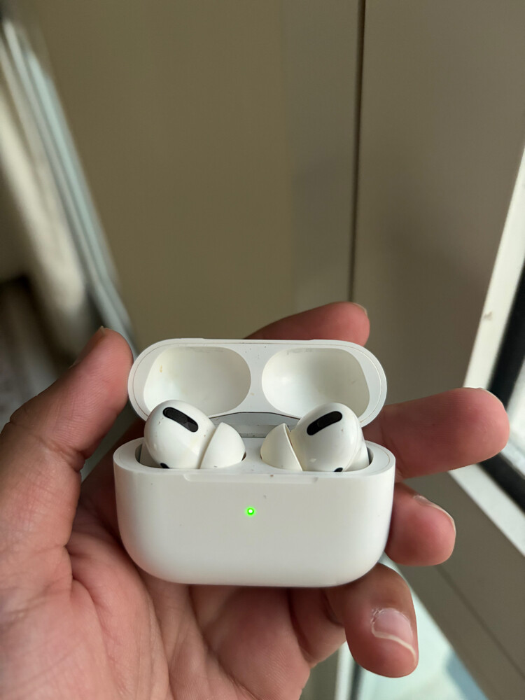 Orignal apple AirPods Pro 1 - 1