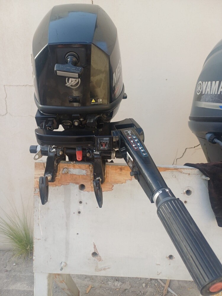 Mercury 9.9hp Outboard engine - 2