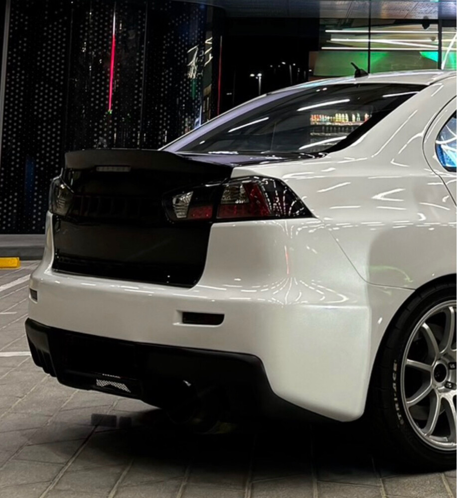 Evo Carbon fiber trunk - 2