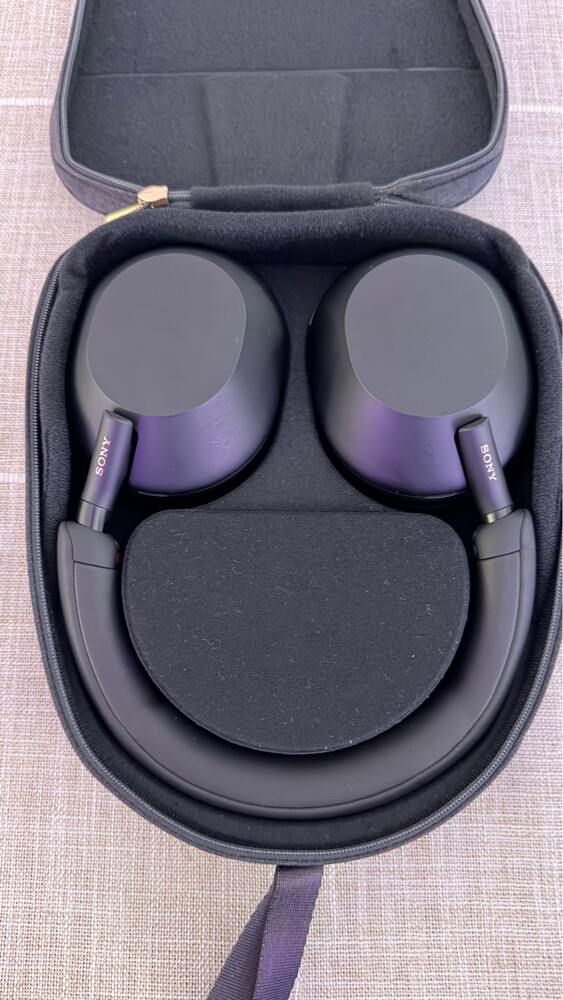 Sony WH-1000XM5 - 2