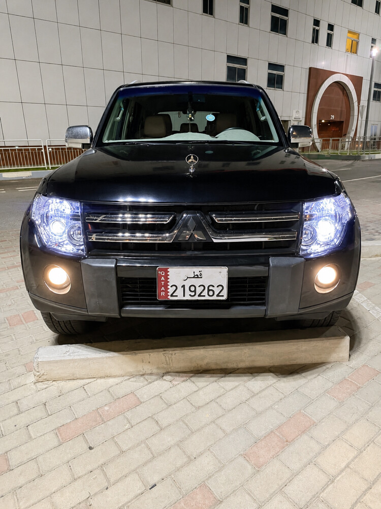 Mitsubishi Pajero 3.8 gold edition - 1
