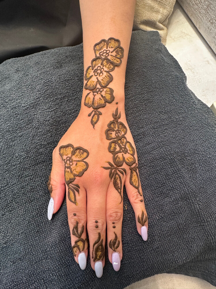 henna  - 5
