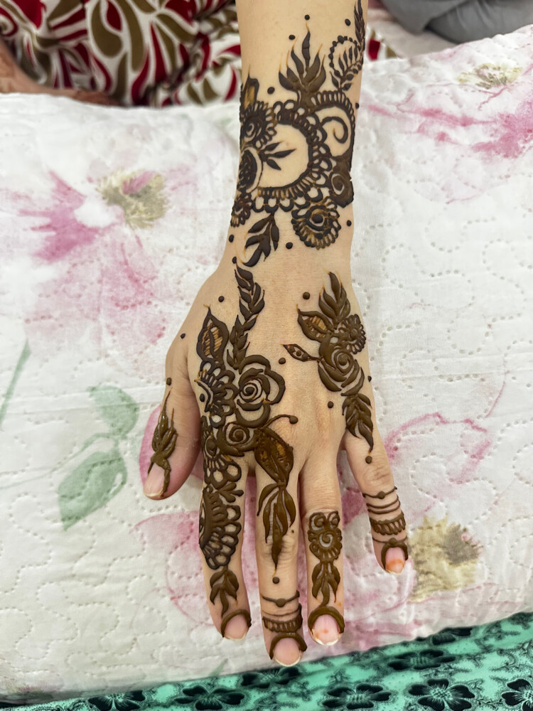 henna  - 12