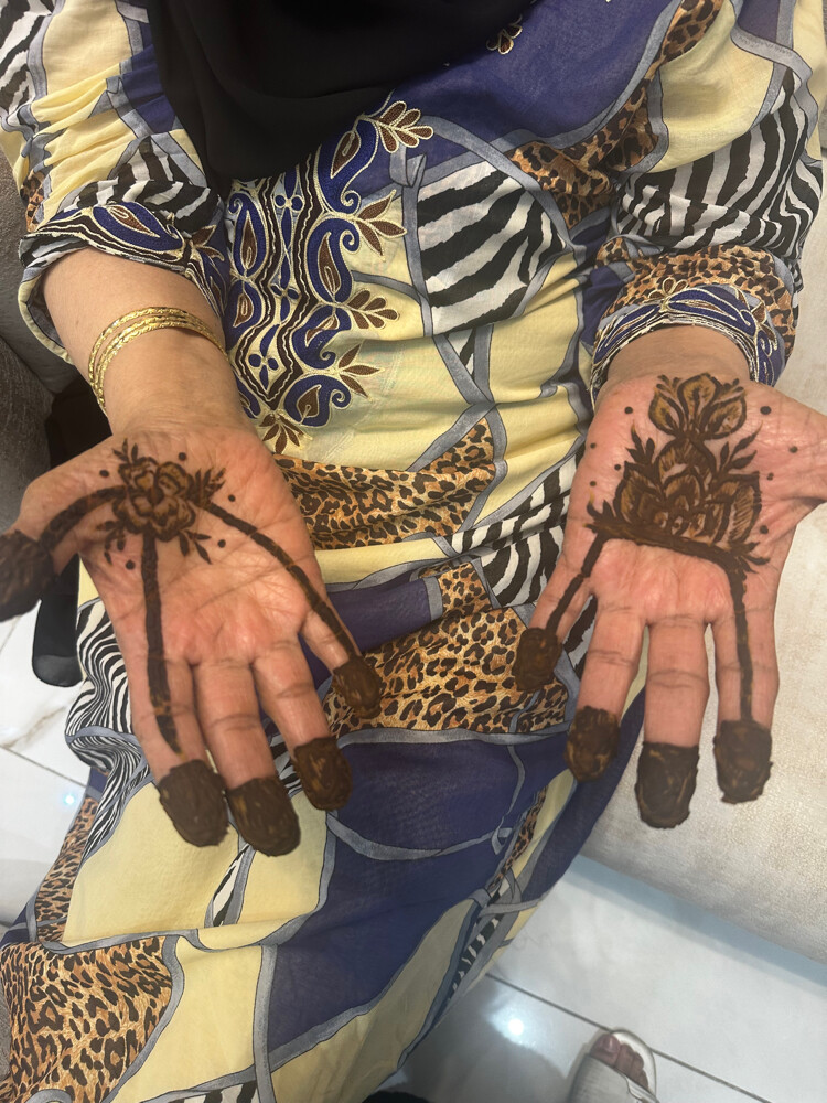 henna  - 9