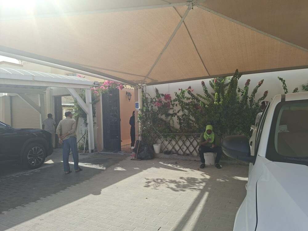 G 1 bent with 2 Roof
Car parking - 21