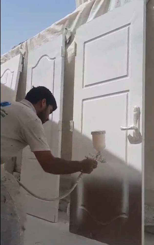 دهان الأبواب الخشبية والحديدية - 1