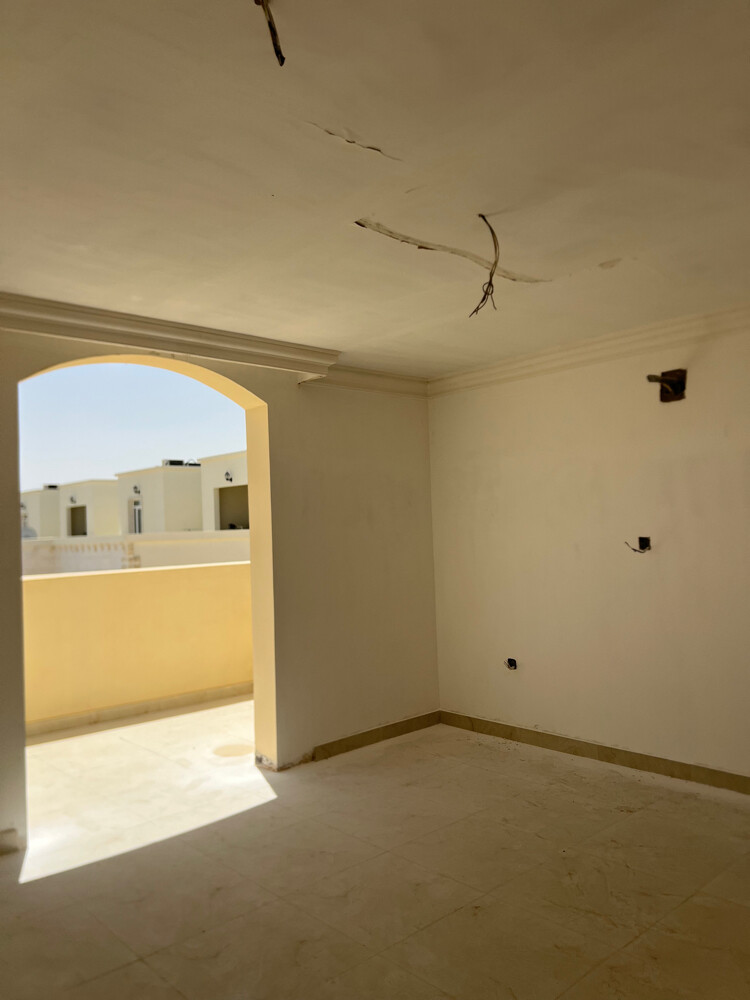 فيلا للإيجار بالخريطيات عالتشطيب - 17
