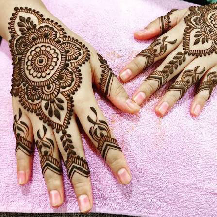 Henna Artist - 5