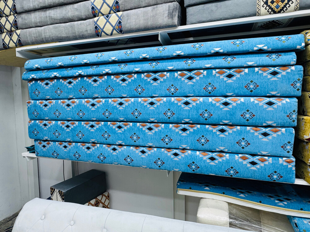 Making new curtains and sofa  - 25