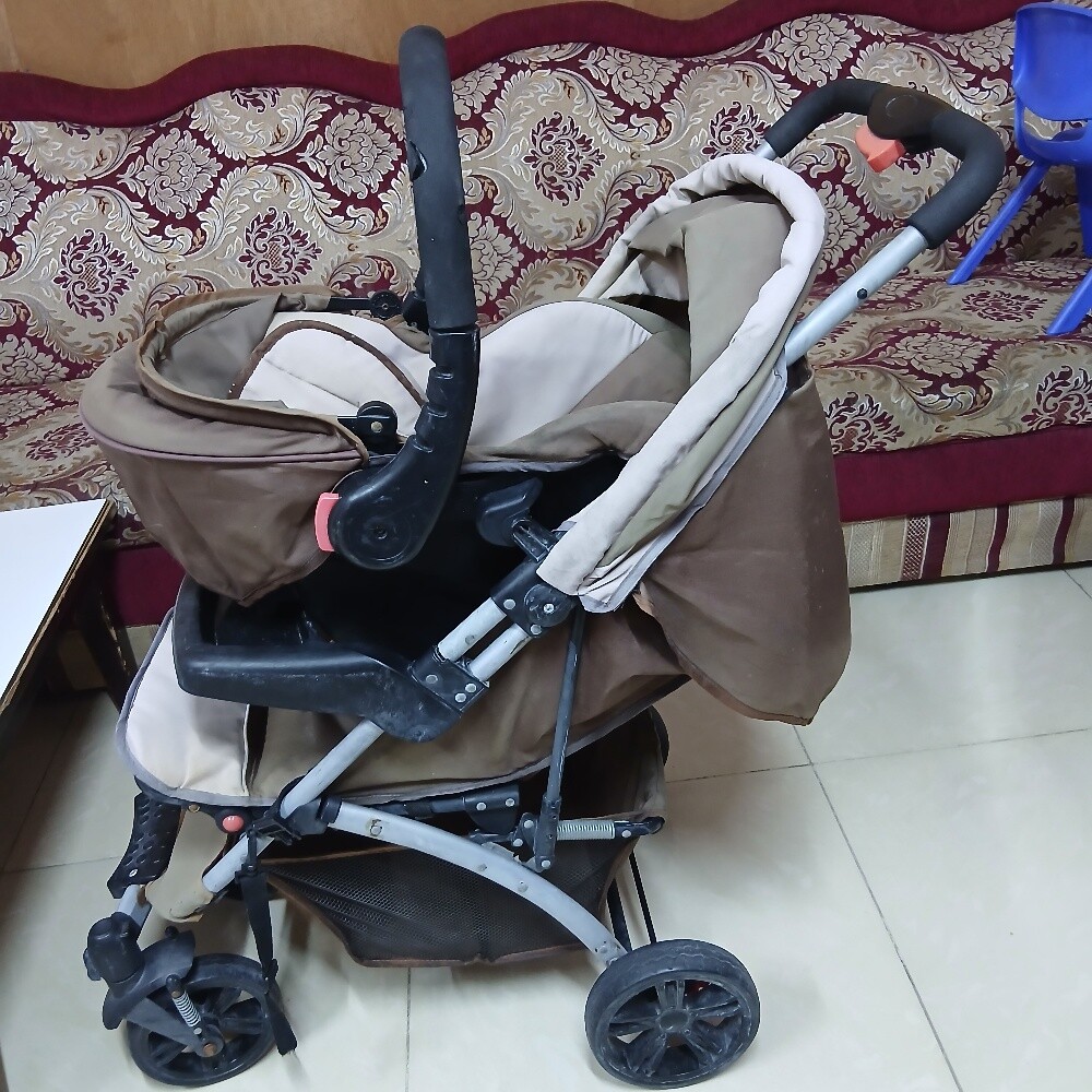 Stroller and Car Seat - 3
