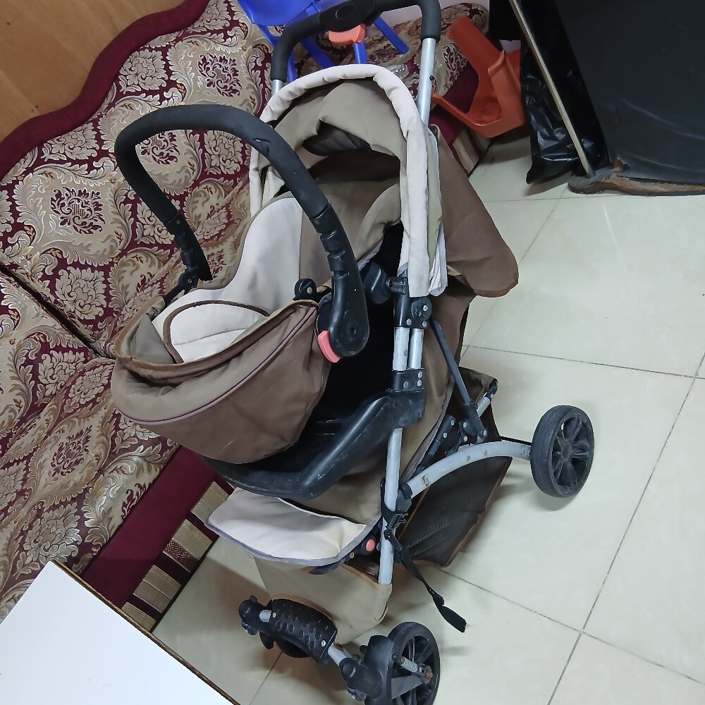 Stroller and Car Seat - 4