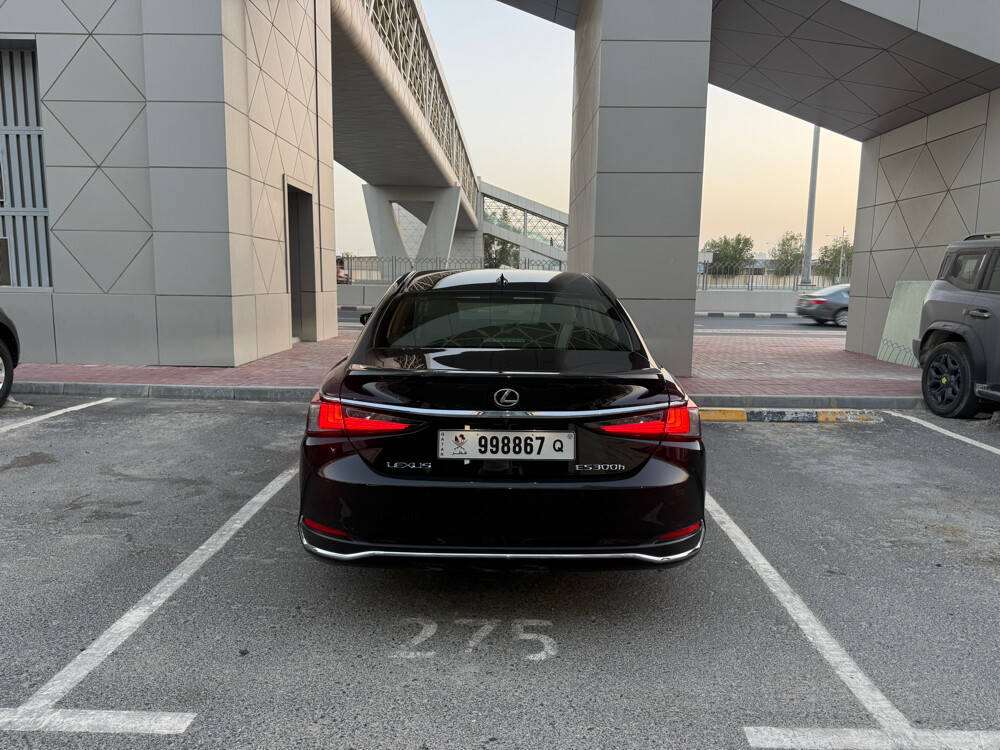  2023 Lexus Es300h  - 2