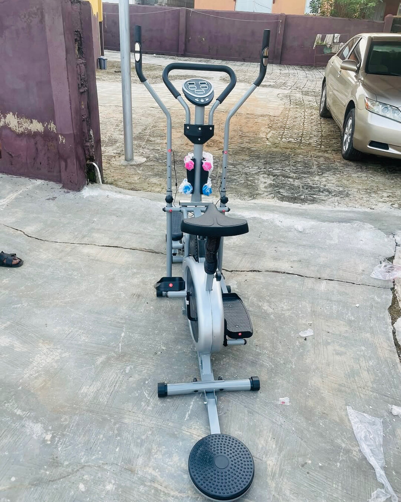 Elliptical cross trainer - 2