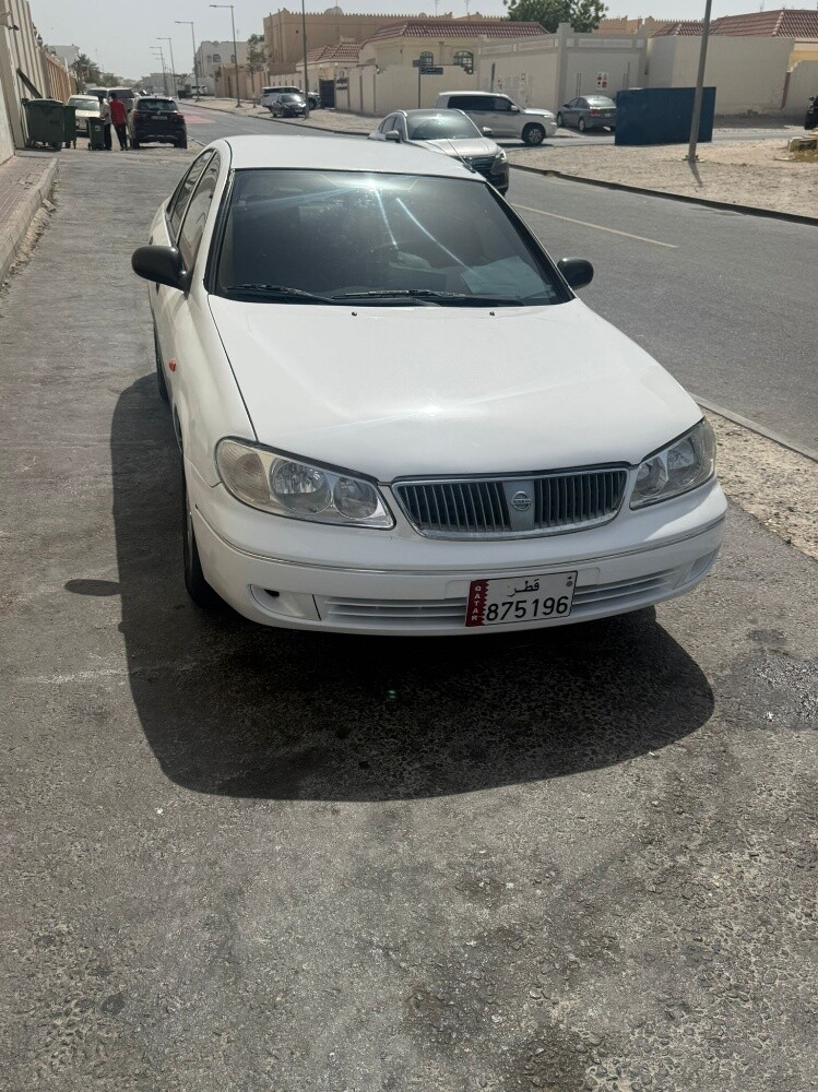 Nissan Sunny Japan 2008 - 10