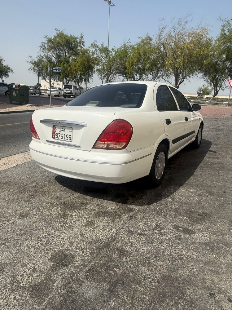 Nissan Sunny Japan 2008 - 9
