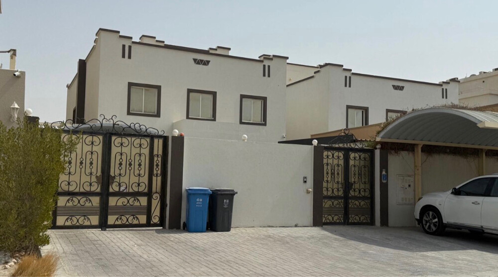 للبيع فيلا في البندري الخيسه542م - 14