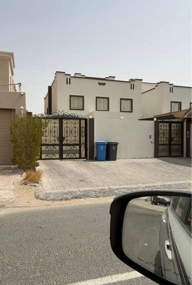 للبيع فيلا في البندري الخيسه542م - 3