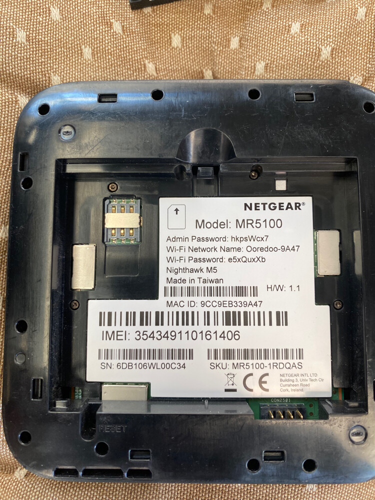 Netgear Nighthawk M5 MR5100 - 2
