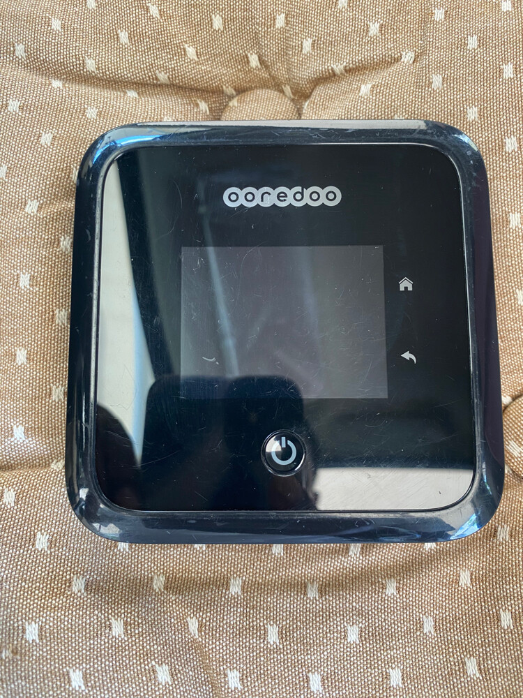 Netgear Nighthawk M5 MR5100 - 1