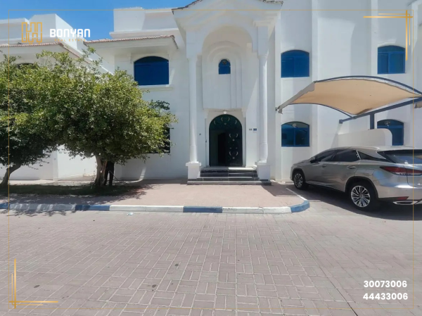 Spacious Villa in  Al Hilal - 9
