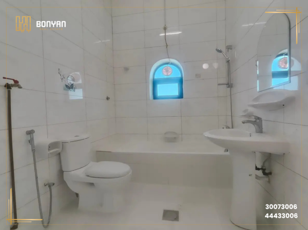 Spacious Villa in  Al Hilal - 5