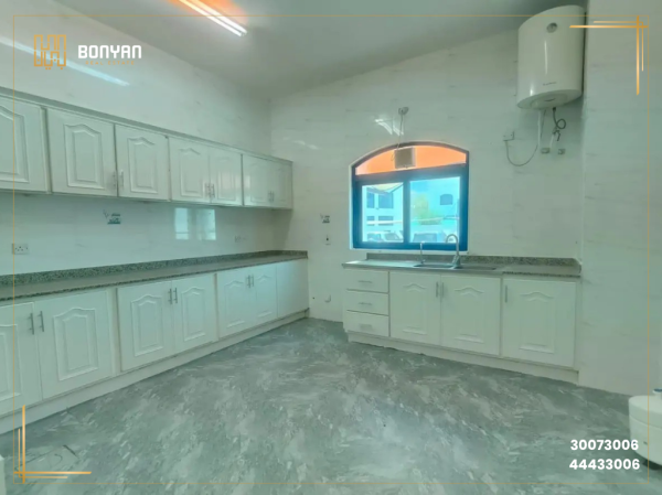 Spacious Villa in  Al Hilal - 6