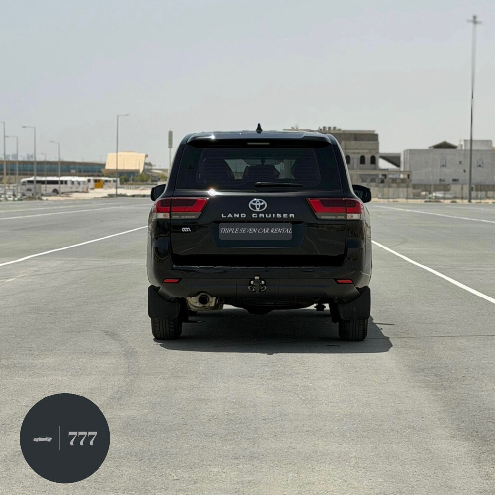 تيوتا لاندكروزر جي اكس - 3