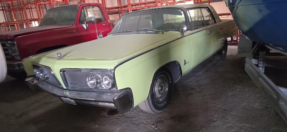 1964 Chrysler imperial - 3