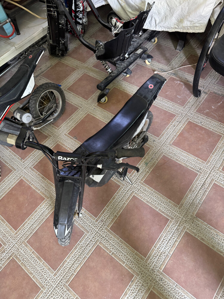 ‏4 scoters - 7