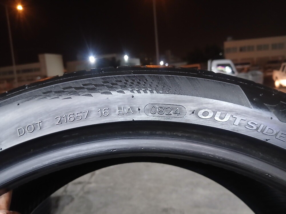 235/40/R19.Hankook Brand - 4