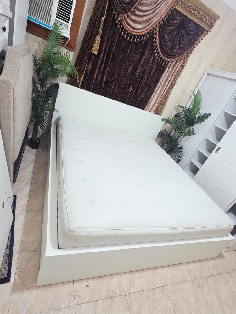 Kig size..Bed - 5