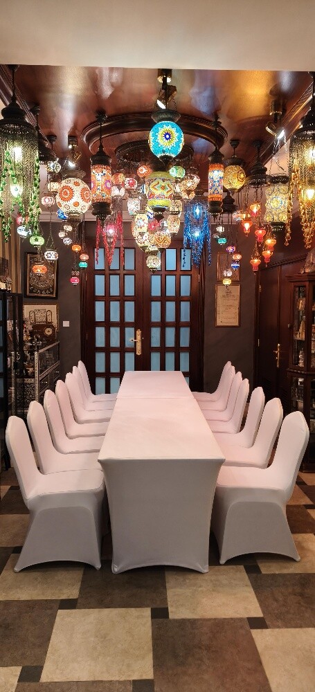 طاولات وكراسى - 1