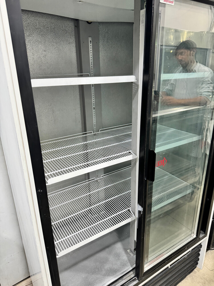 Double door chiller - 3