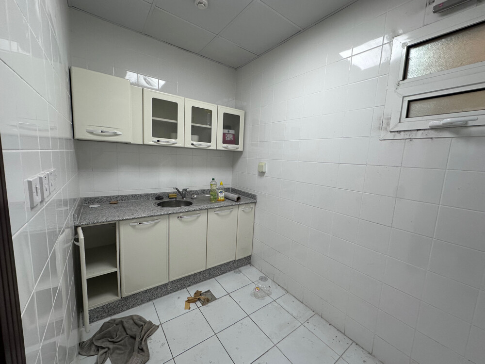 Office 4 Rent In Madent khalefa - 4