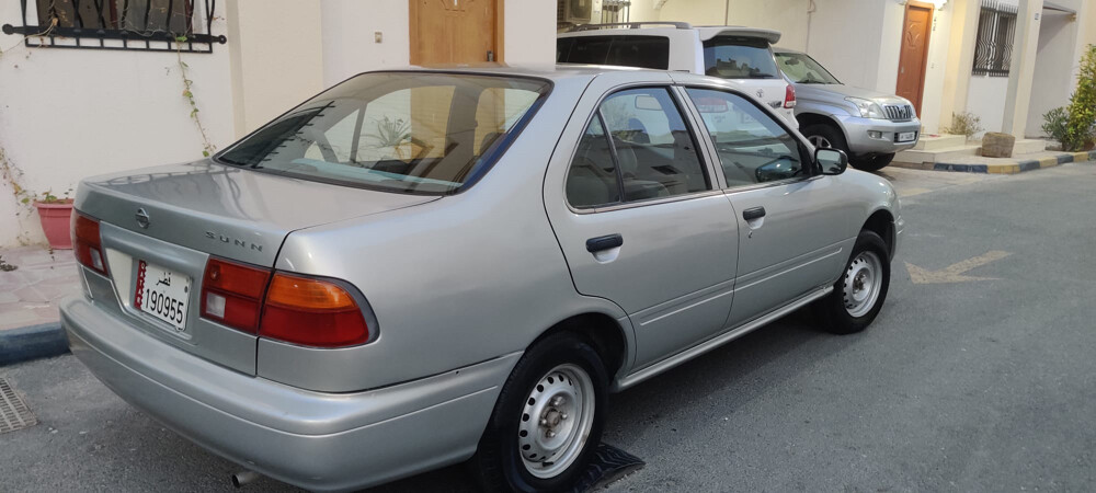 Single owner 1996 nissan sunny - 5