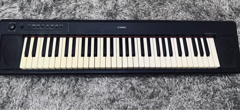 YAMAHA piano - 1
