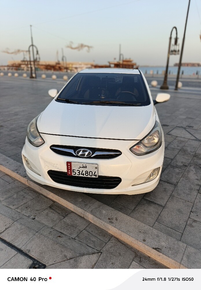 Hyundai accent - 2