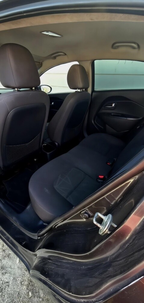 KIA RIO 2015 - 10