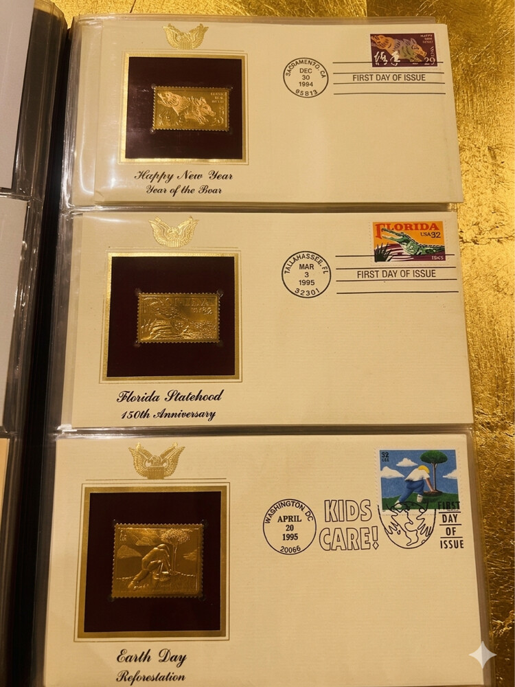 22 kt Gold Stamps Album USA - 5