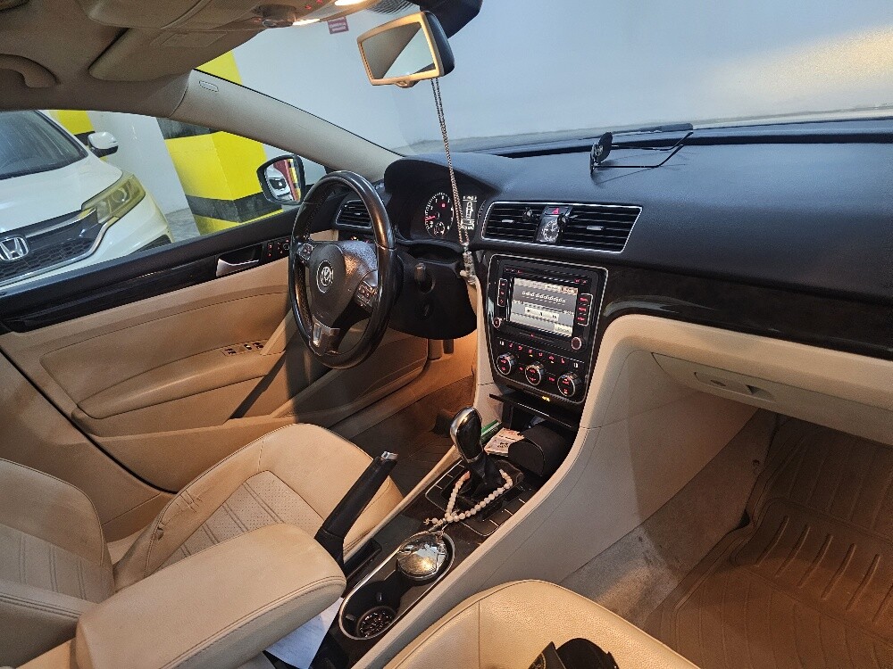 2015 Volkswagen Passat 2.5L – Clean - 3