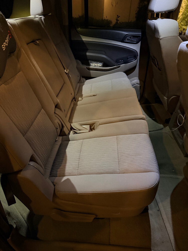 LOW MILE Chevrolet Suburban LS - 3