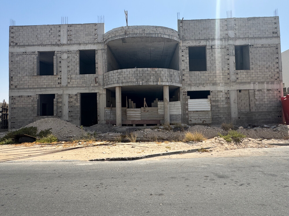للبيع فيلا بموقع استثنائي22 فبرير - 1